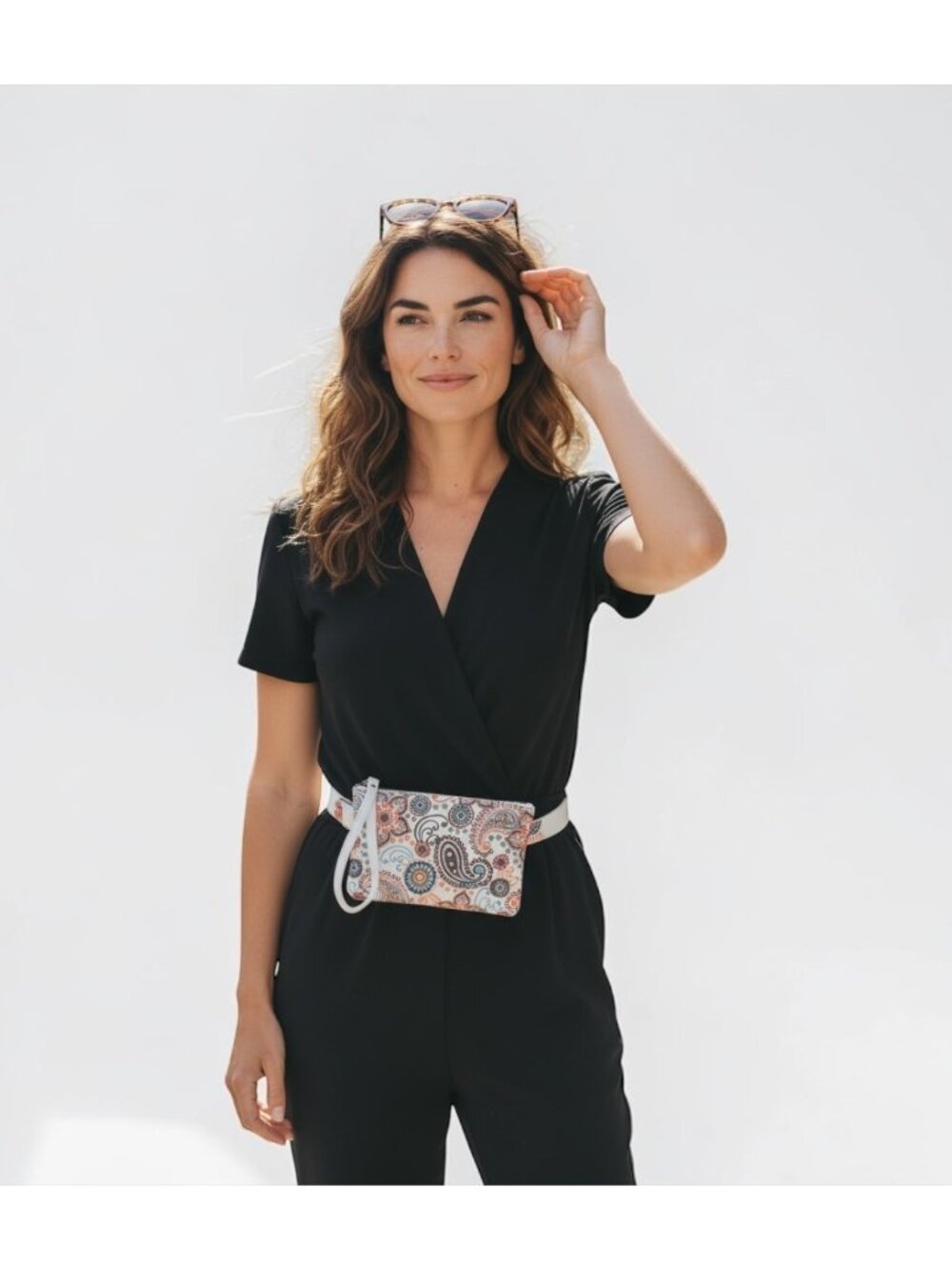 NWT Stone Mountain White Paisley Leather Waist Bag w/ 2 Interchangeable Belts